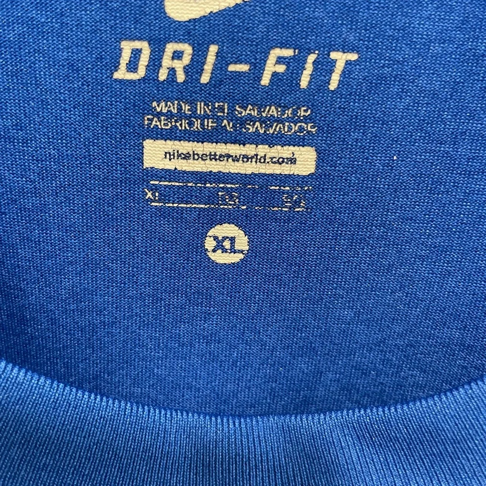 Nike Dri-FIT Swoosh Graphic Tee Kids XL Blue Orange Athletic Shirt